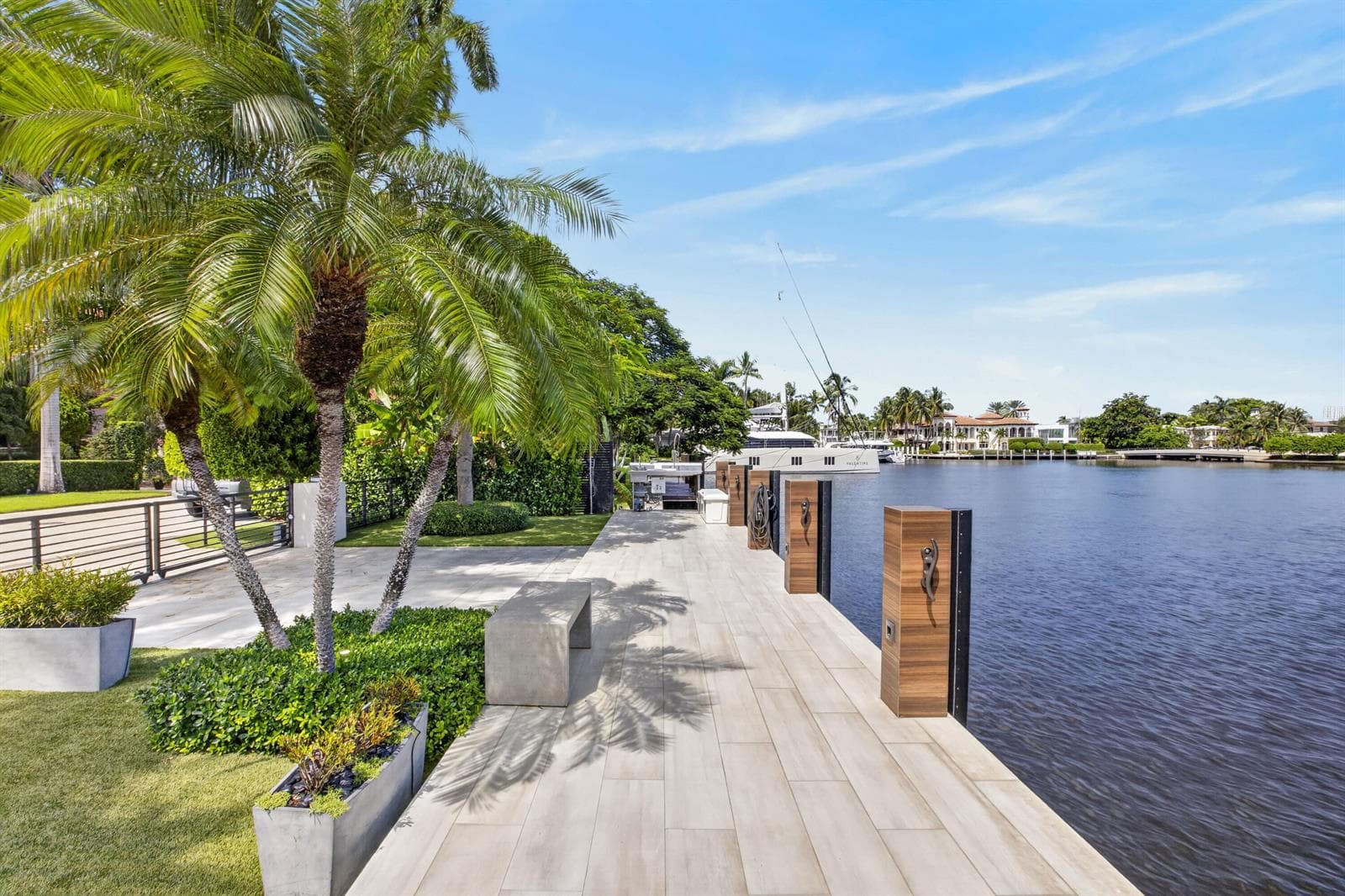 1 Royal Palm Dr