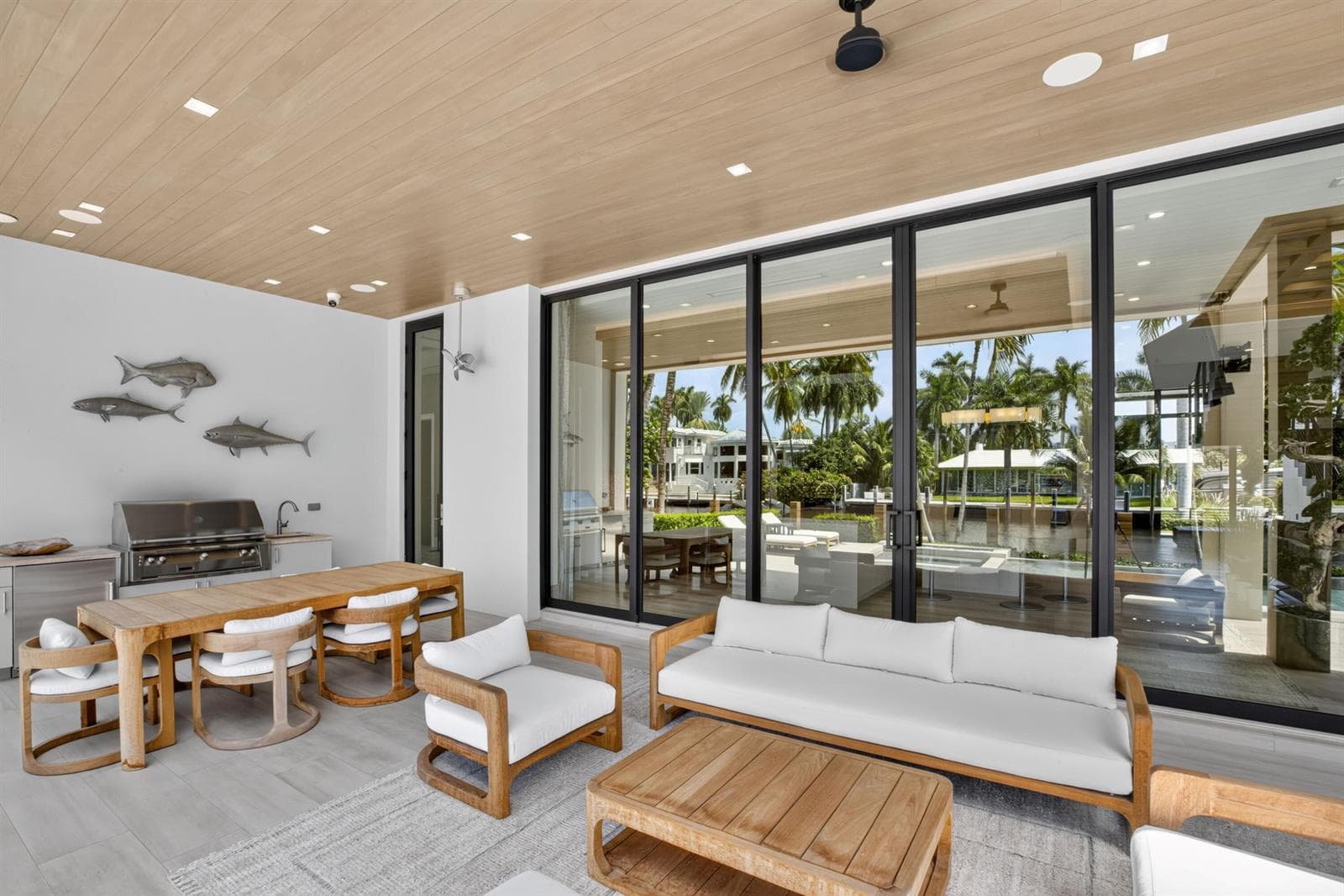 1 Royal Palm Dr