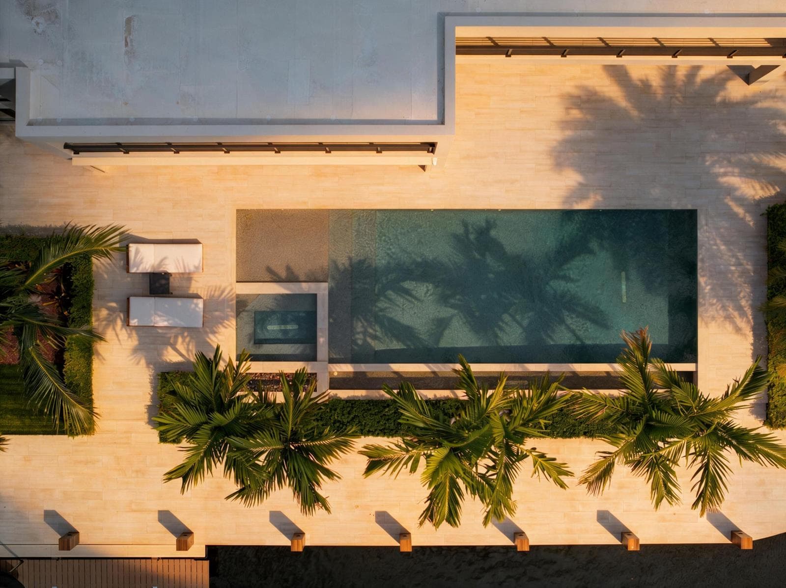 1 Royal Palm Dr