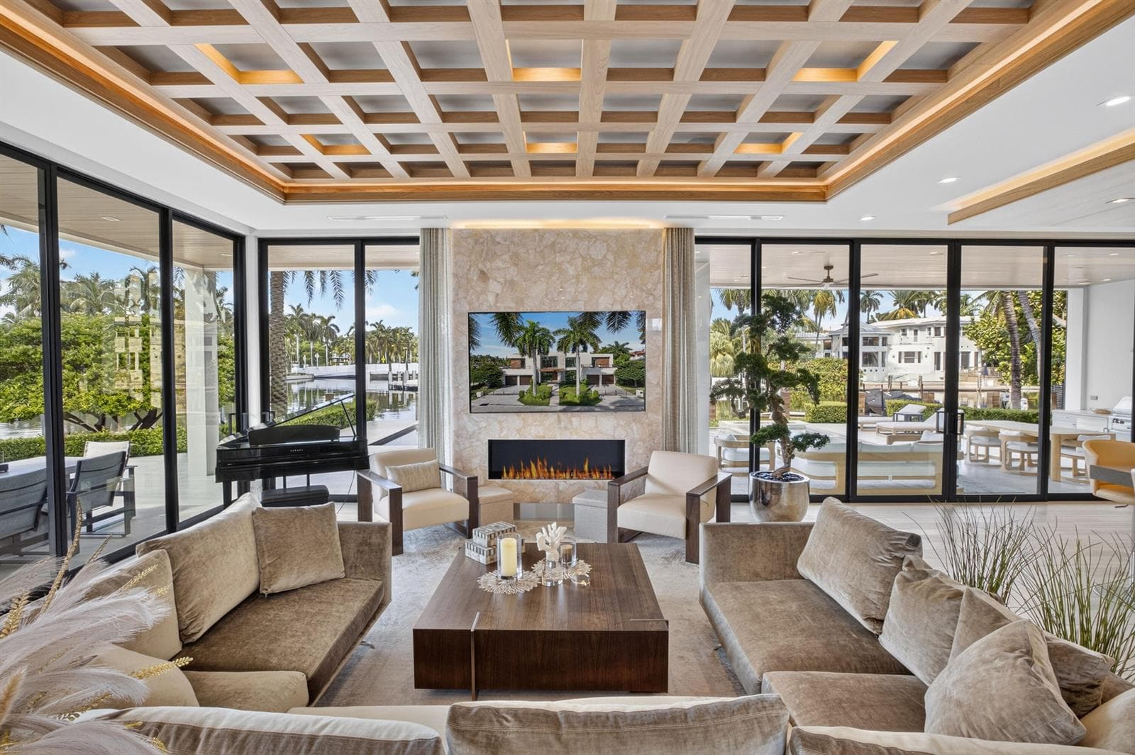 1 Royal Palm Dr