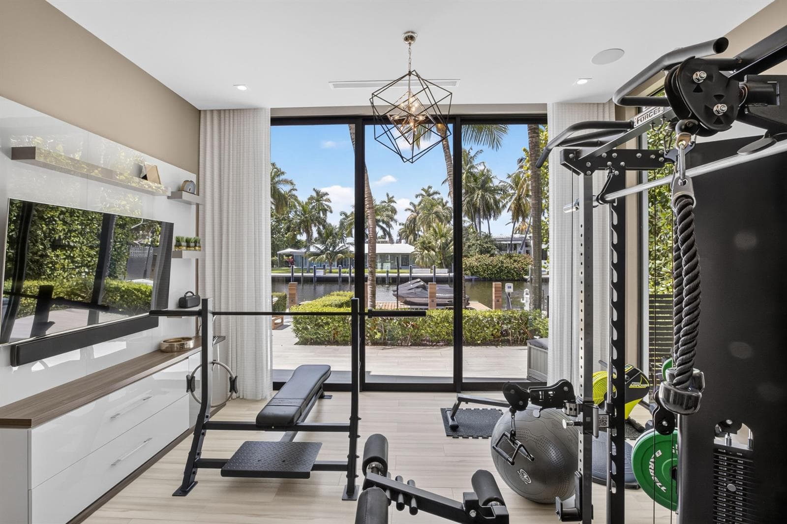 1 Royal Palm Dr