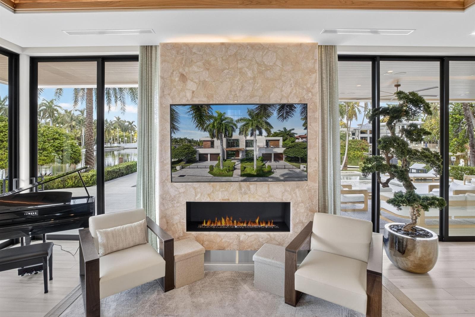 1 Royal Palm Dr