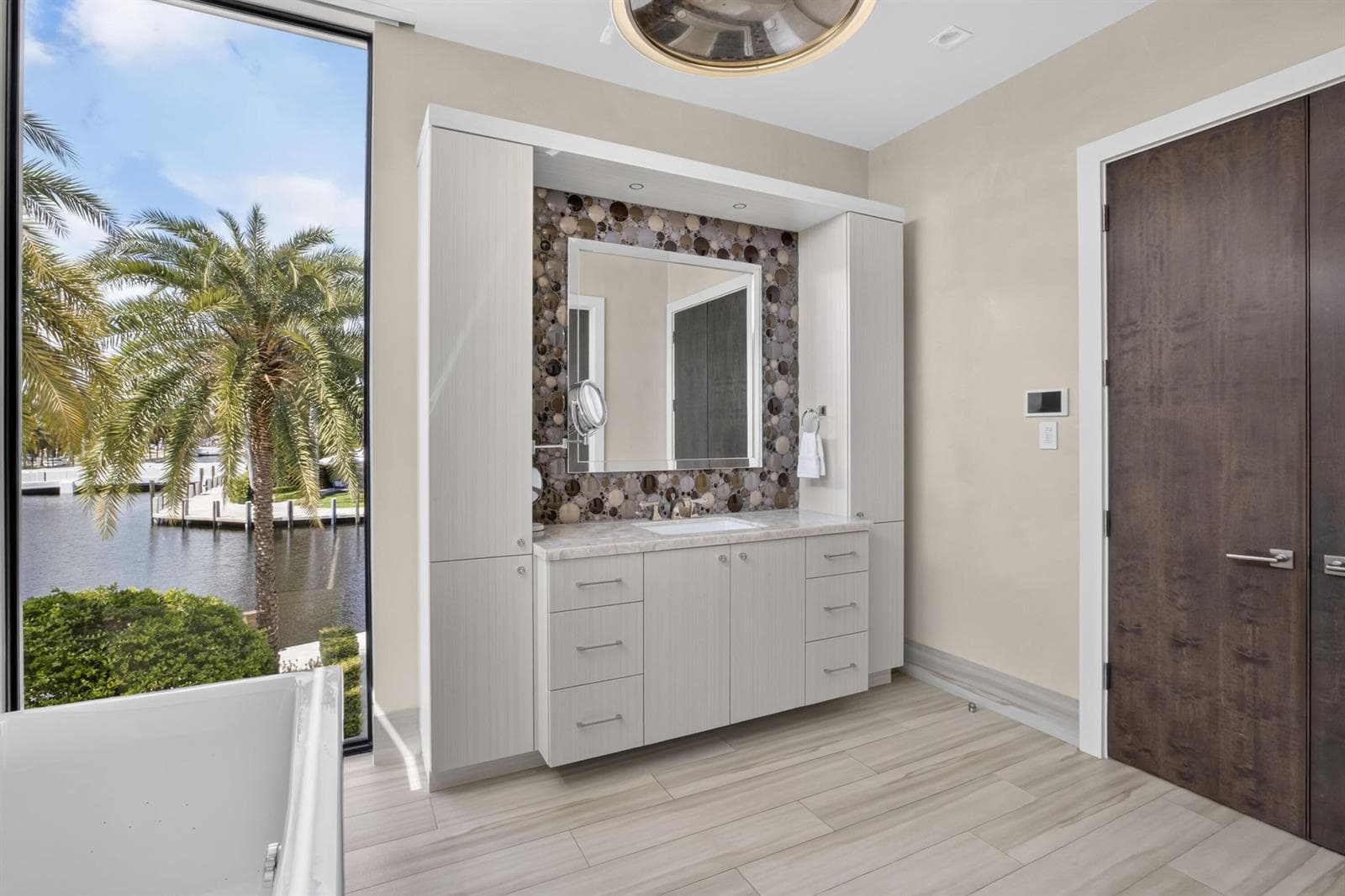 1 Royal Palm Dr