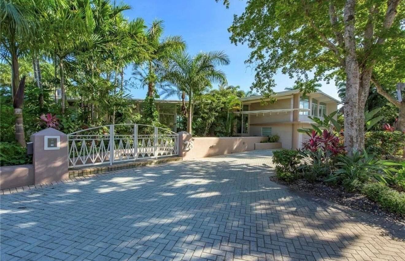28 Pelican Dr