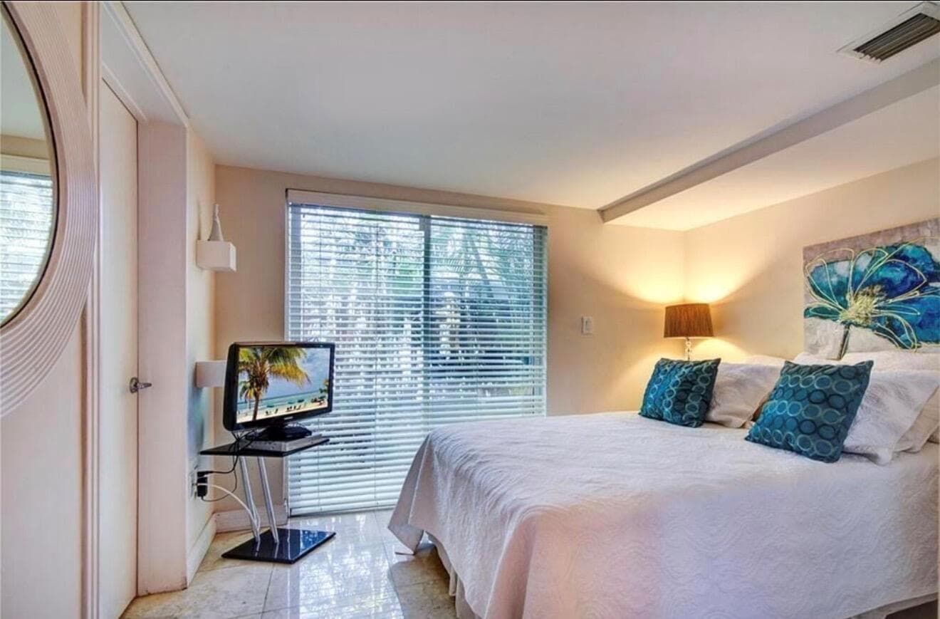 28 Pelican Dr