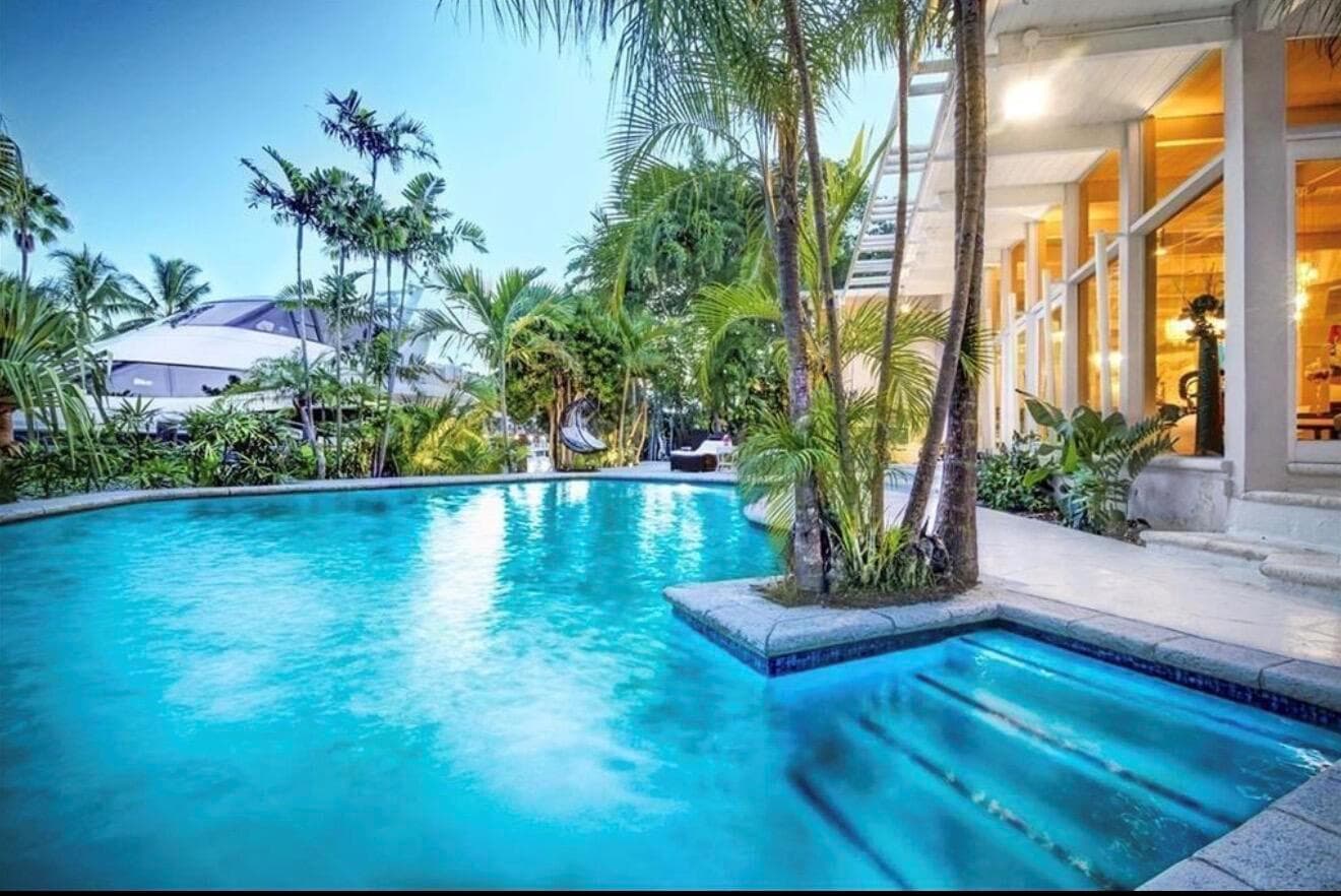 28 Pelican Dr