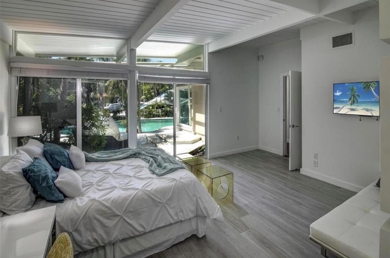 28 Pelican Dr