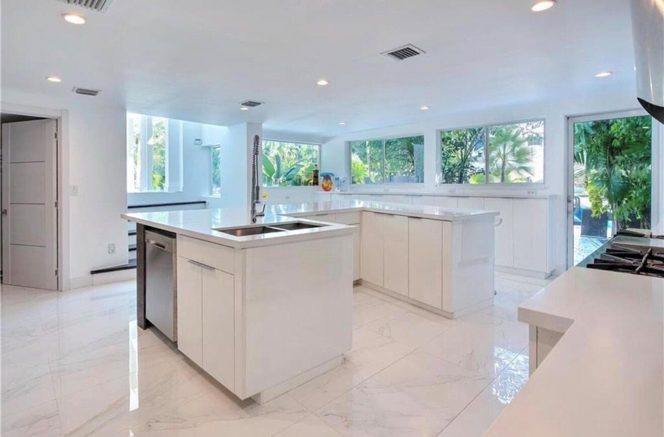 28 Pelican Dr