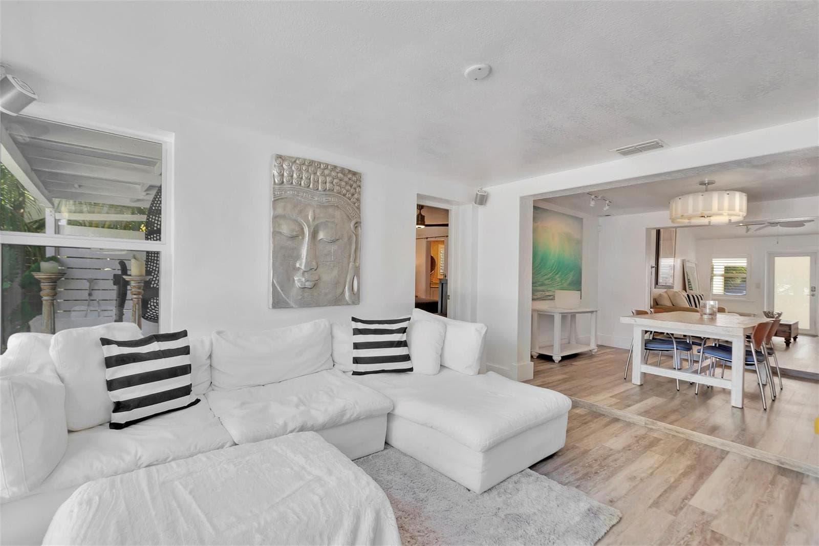 2517 E Las Olas Blvd