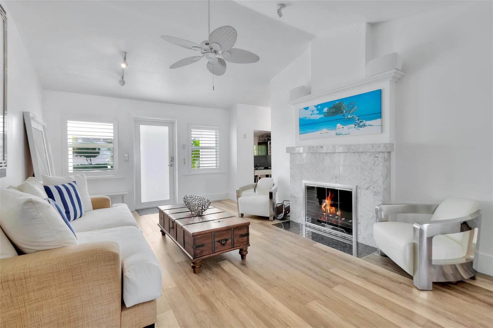 2517 E Las Olas Blvd