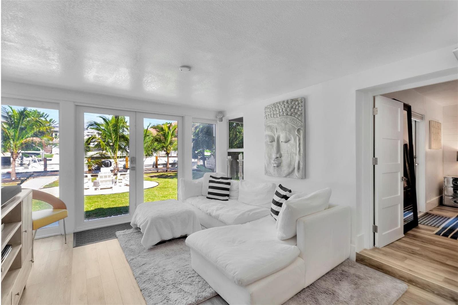 2517 E Las Olas Blvd
