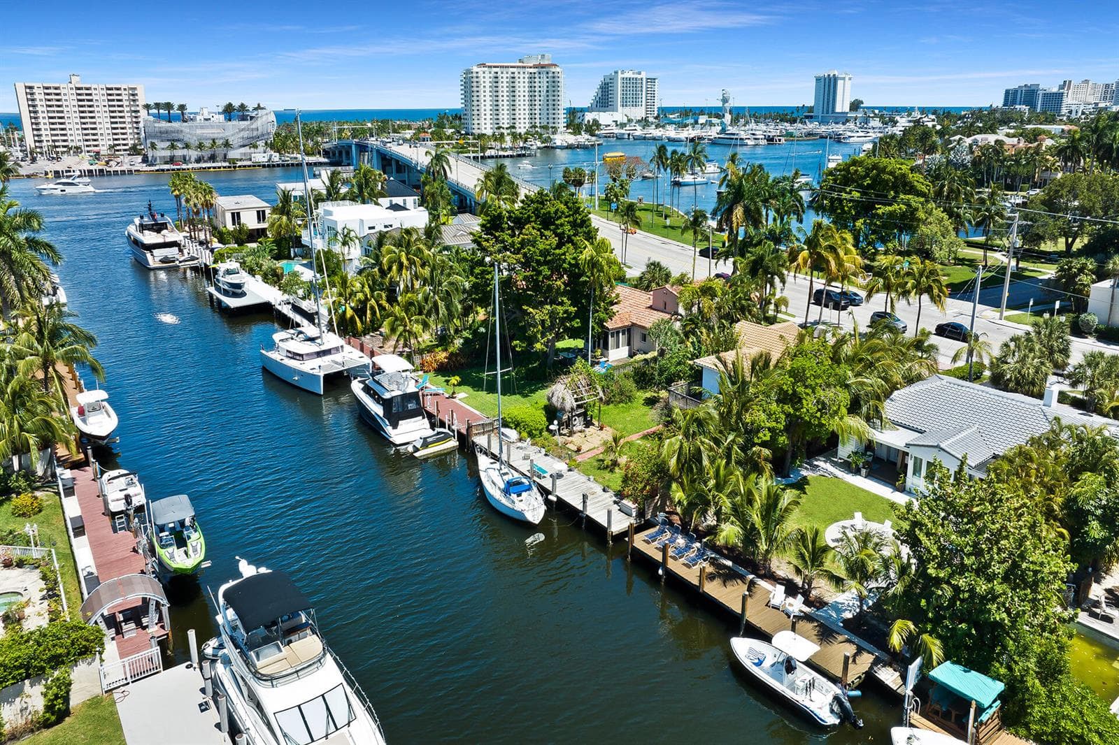 2517 E Las Olas Blvd