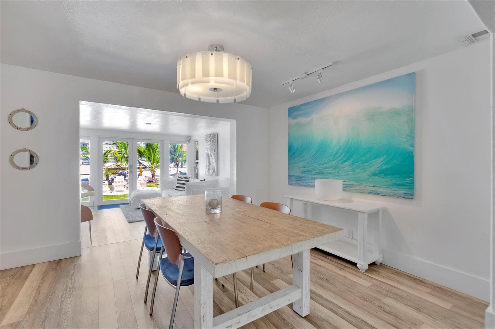 2517 E Las Olas Blvd