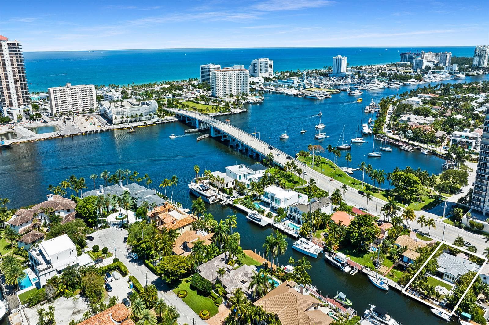 2517 E Las Olas Blvd